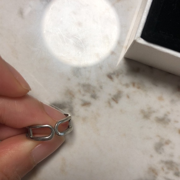 adjustable ring - Picture 3 of 3